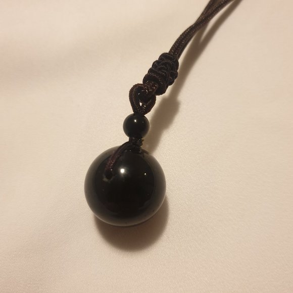 Obsidian Stone Necklace - Picture 4 of 4